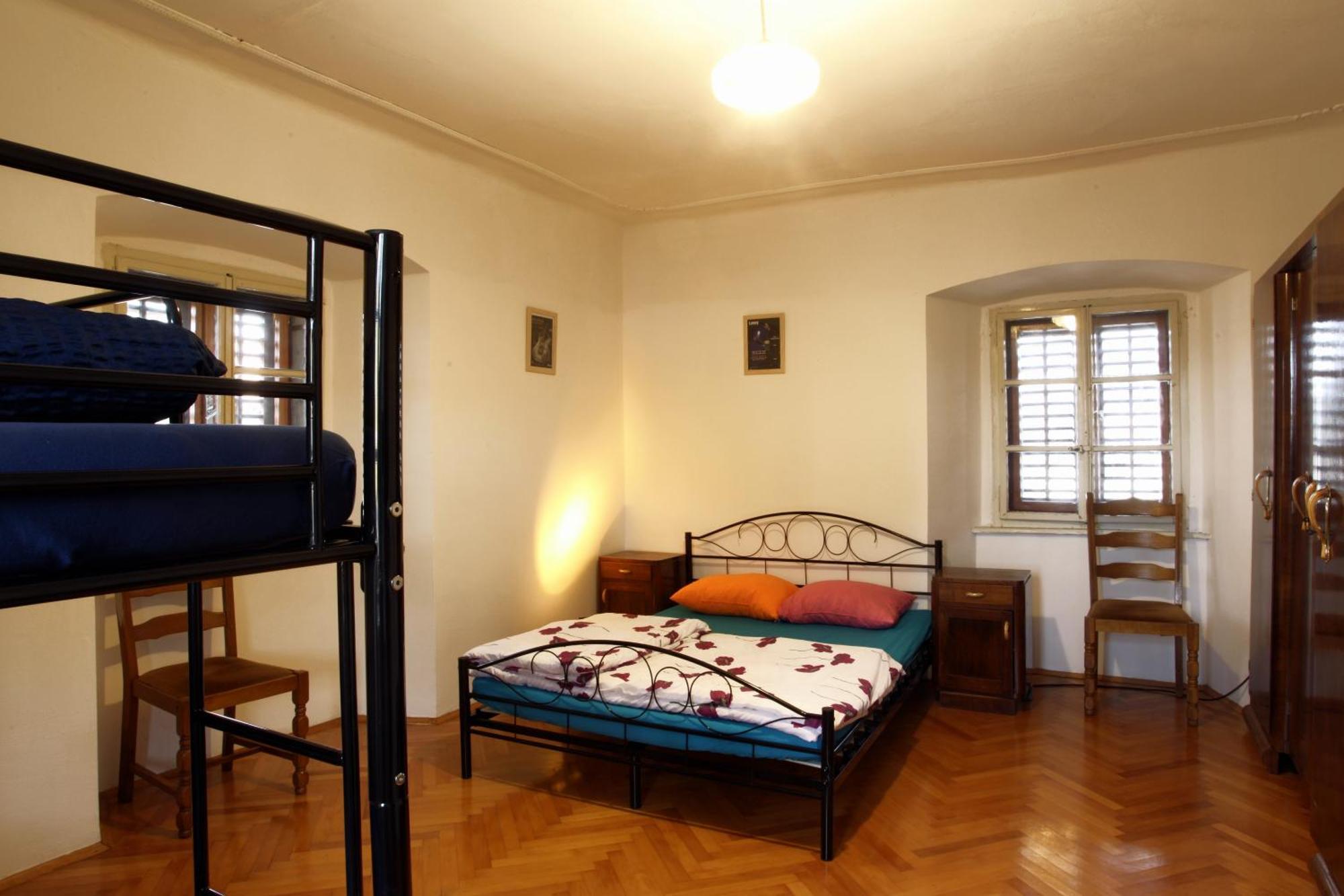 Residence Muzica Bed And Breakfast Komen Luaran gambar